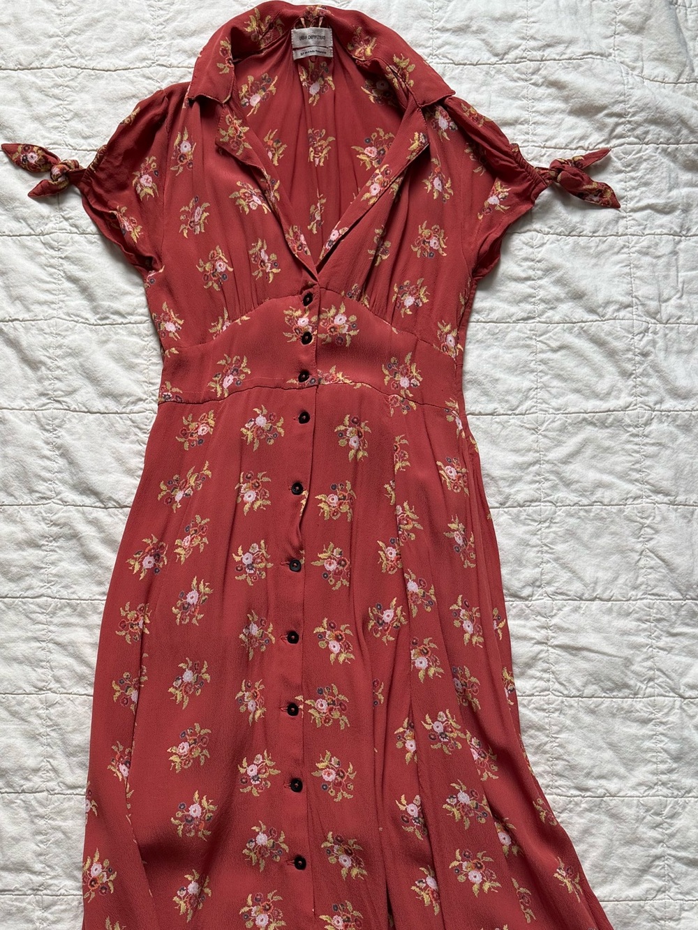 UO urban outfitters coral 🪸 floral dress in viscose crepe size small